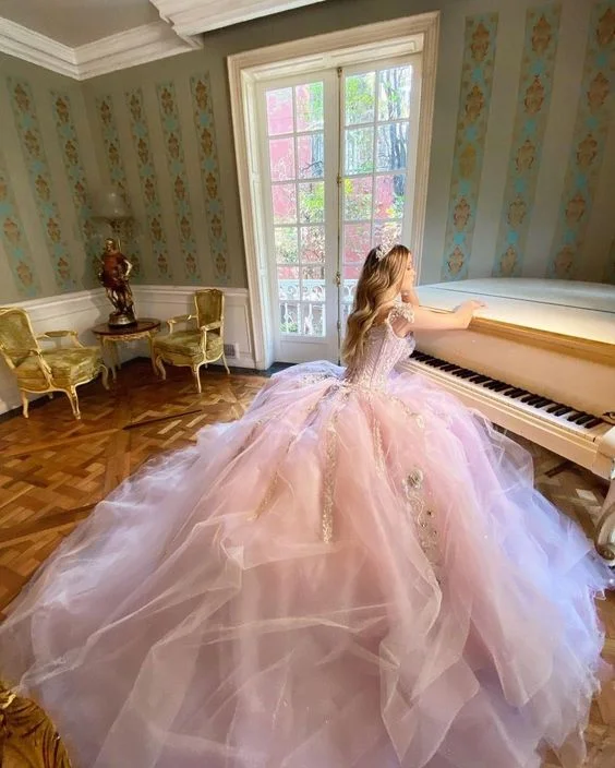 ruffle dressGlamorous Tulle Lace Quinceanera Dress Ball Gown Sweet 16 Dress Y7319