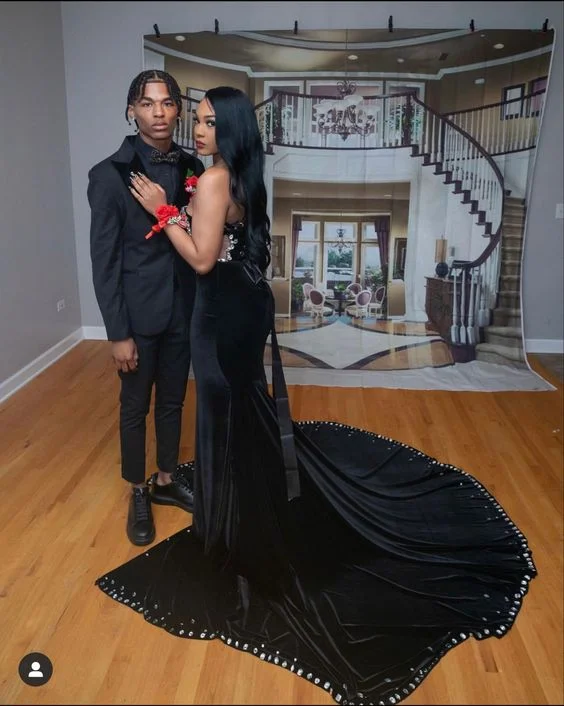 While Supplies Last satin dressBlack Velvet Prom Dresses Long Mermaid Formal Party Gowns Evening Dress Y6518 While Supplies Last satin dressBlack Velvet Prom Dresses Long Mermaid Formal Party Gowns Evening Dress Y6518