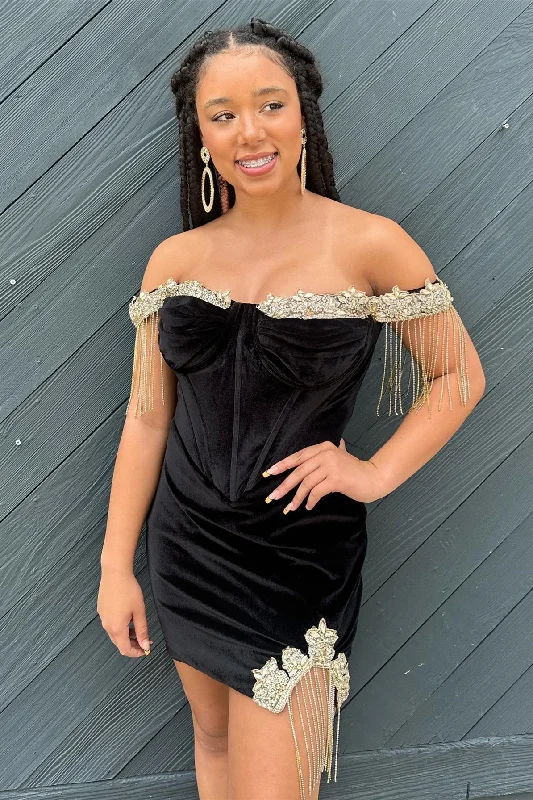 fitted cocktail dressBlack Beaded Velvet Off-the-Shoulder Sheath Homecoming Dress with Tassels