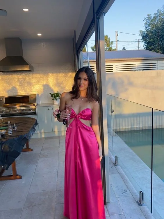 Closeout boho-chic dressStrapless Wrap Chest Hollow Out Long Dress Summer Bohemian Prom Dress Y7247 Closeout boho-chic dressStrapless Wrap Chest Hollow Out Long Dress Summer Bohemian Prom Dress Y7247