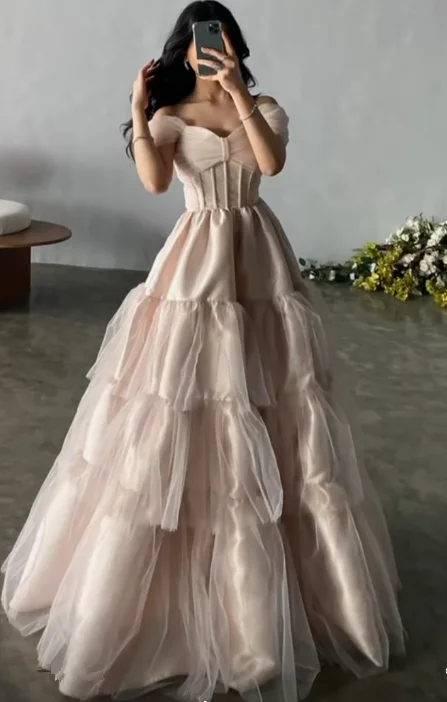 lace dressElegant Tulle Satin Ball Gown Off The Shoulder Layered Prom Dress Y7633