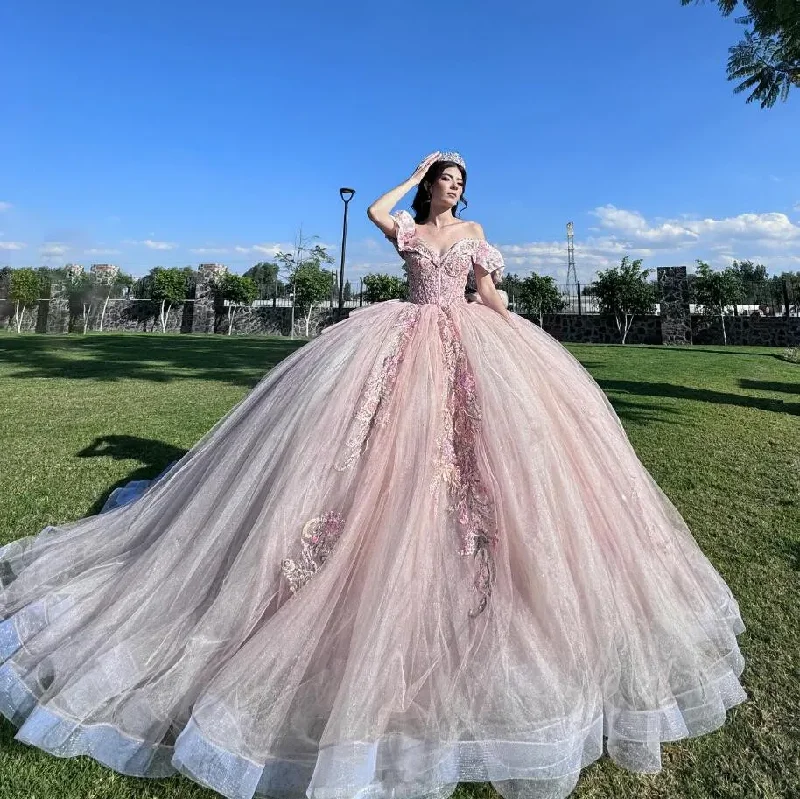 flowy maxi dressBlush Pink Princess Quinceanera Dresses Off Shoulder Ruffles 3D Floral Applique Corset Fairy vestidos de 15 años quinceañeras