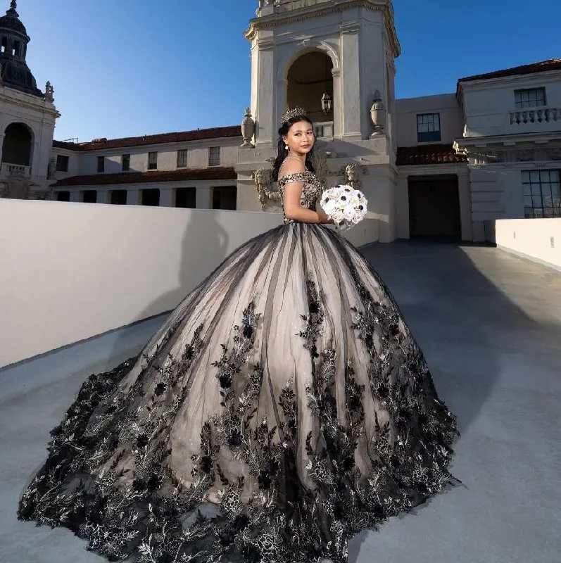 chic dressBlack Chamapgne Gothic Quinceanera Dresses Off Shoulder 3D Applique vestidos de 15 quinceañeras Prom Sweet 16 Lace Up