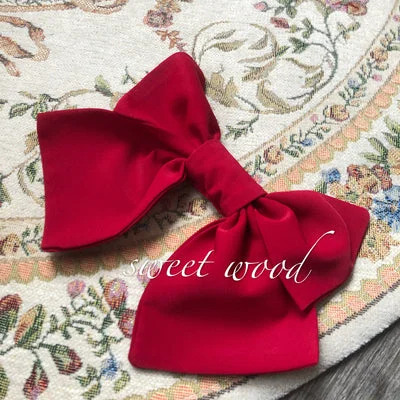 hairpin (same color with the dress red out of stock）